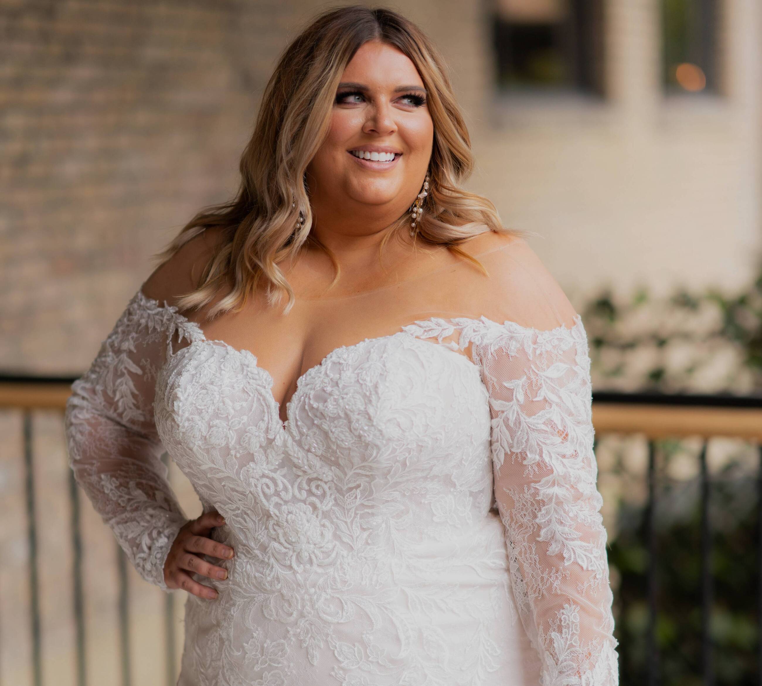 Luxe Bridal Couture  Minneapolis Plus Size Wedding Gowns